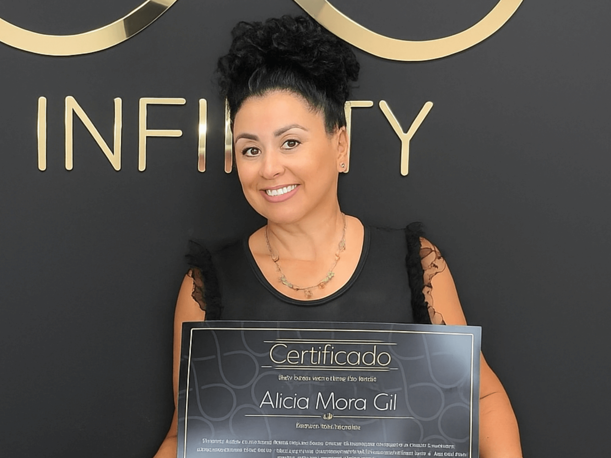 Alicia - Professional Nail and Lash Artist with over 10 years of experience